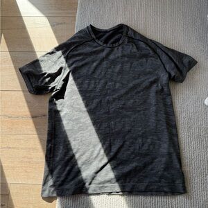 Men's Black Lululemon T-Shirt